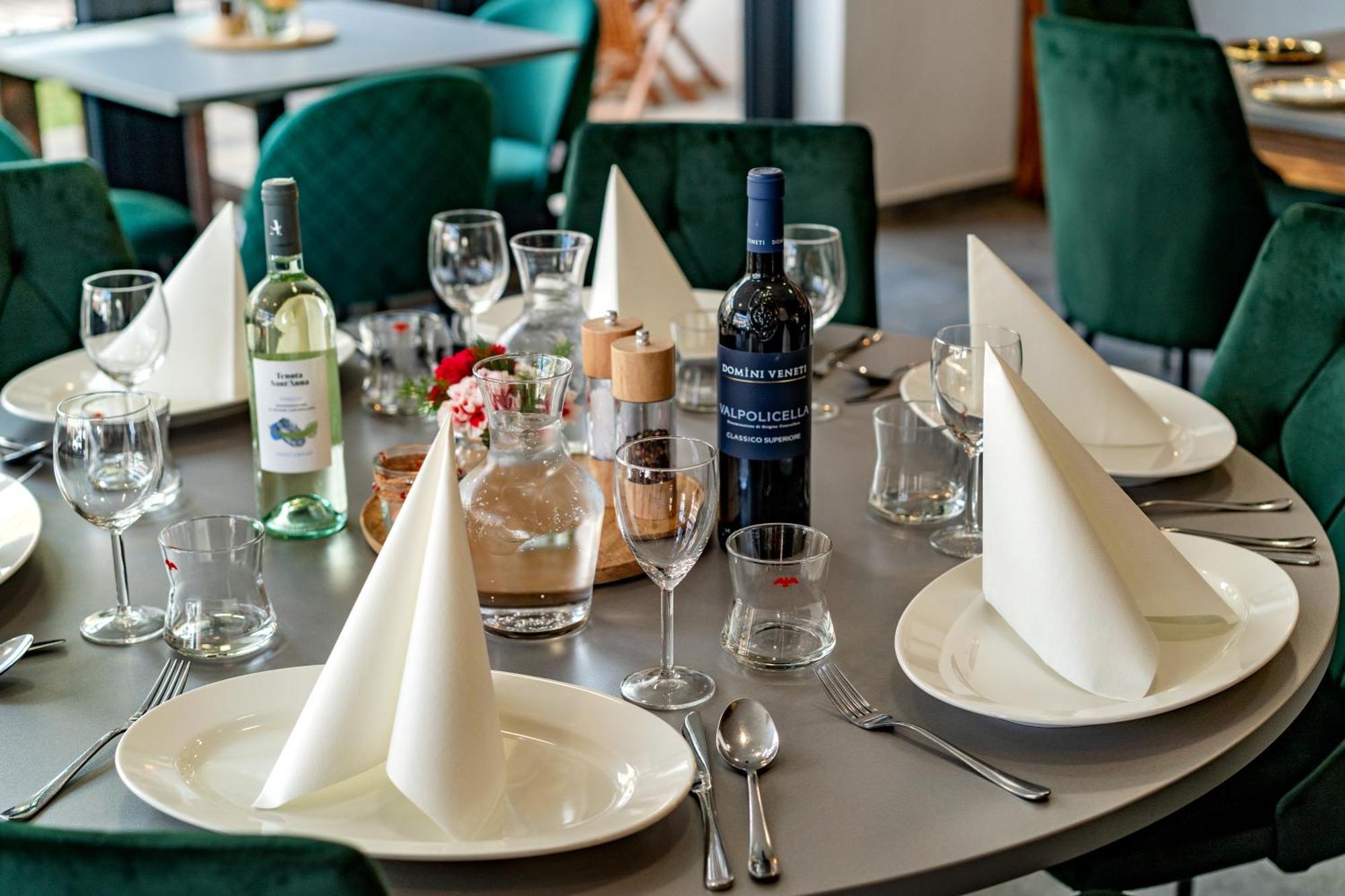 Hotel Smrz Sepekov 외부 사진