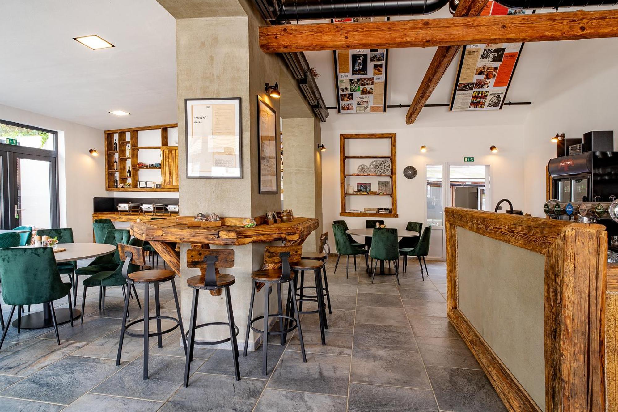 Hotel Smrz Sepekov 외부 사진